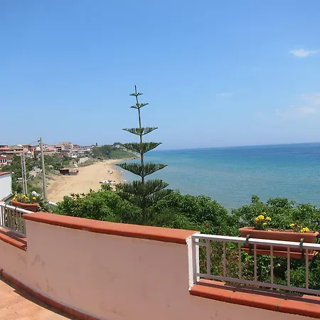 Capo Rizzuto Apartments