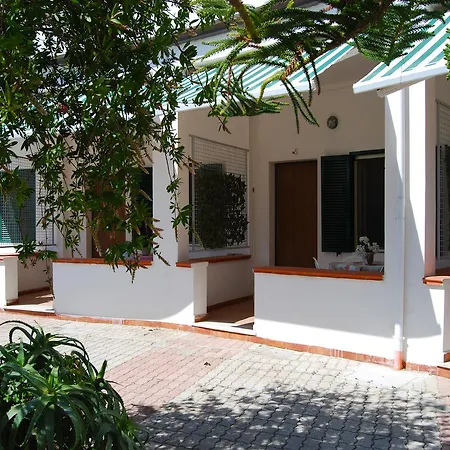 Capo Rizzuto Apartments Semesterbostad *